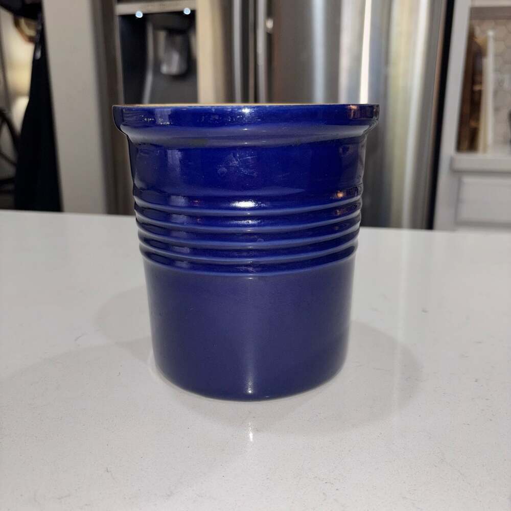 The Pampered Chef Family Heritage Stoneware Cobalt Blue Utensil Crock